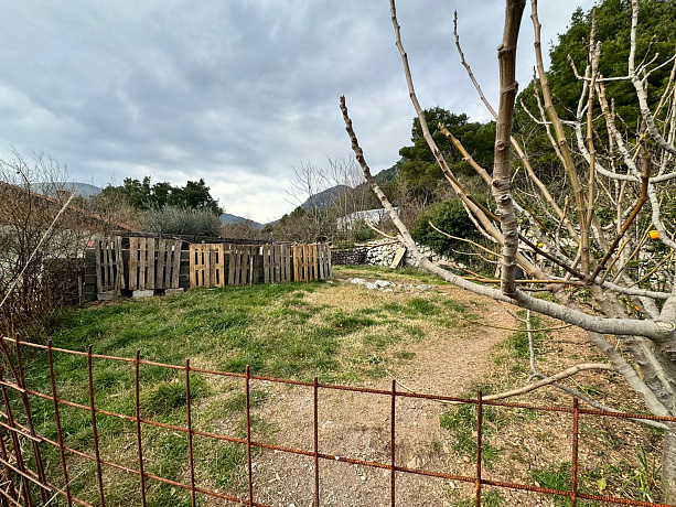Plot of 389 m2 in one of the districts of Budva - Maine